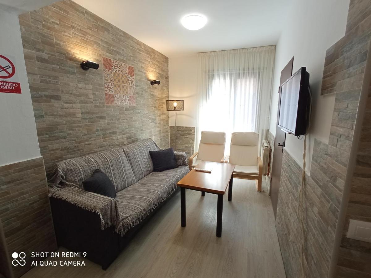 Apartamentos La Casona De Ezcaray Con Terrazas Y Patios Individuales Eksteriør billede