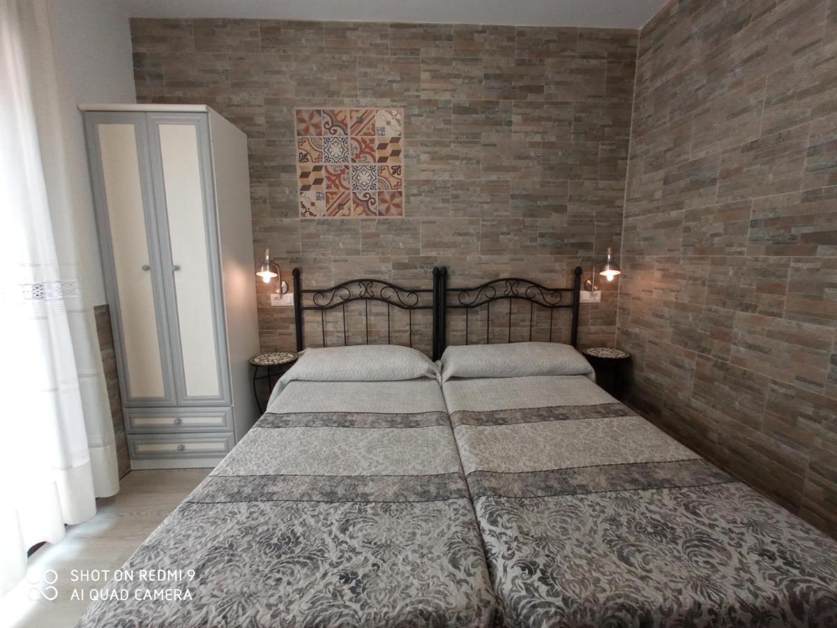 Apartamentos La Casona De Ezcaray Con Terrazas Y Patios Individuales Eksteriør billede
