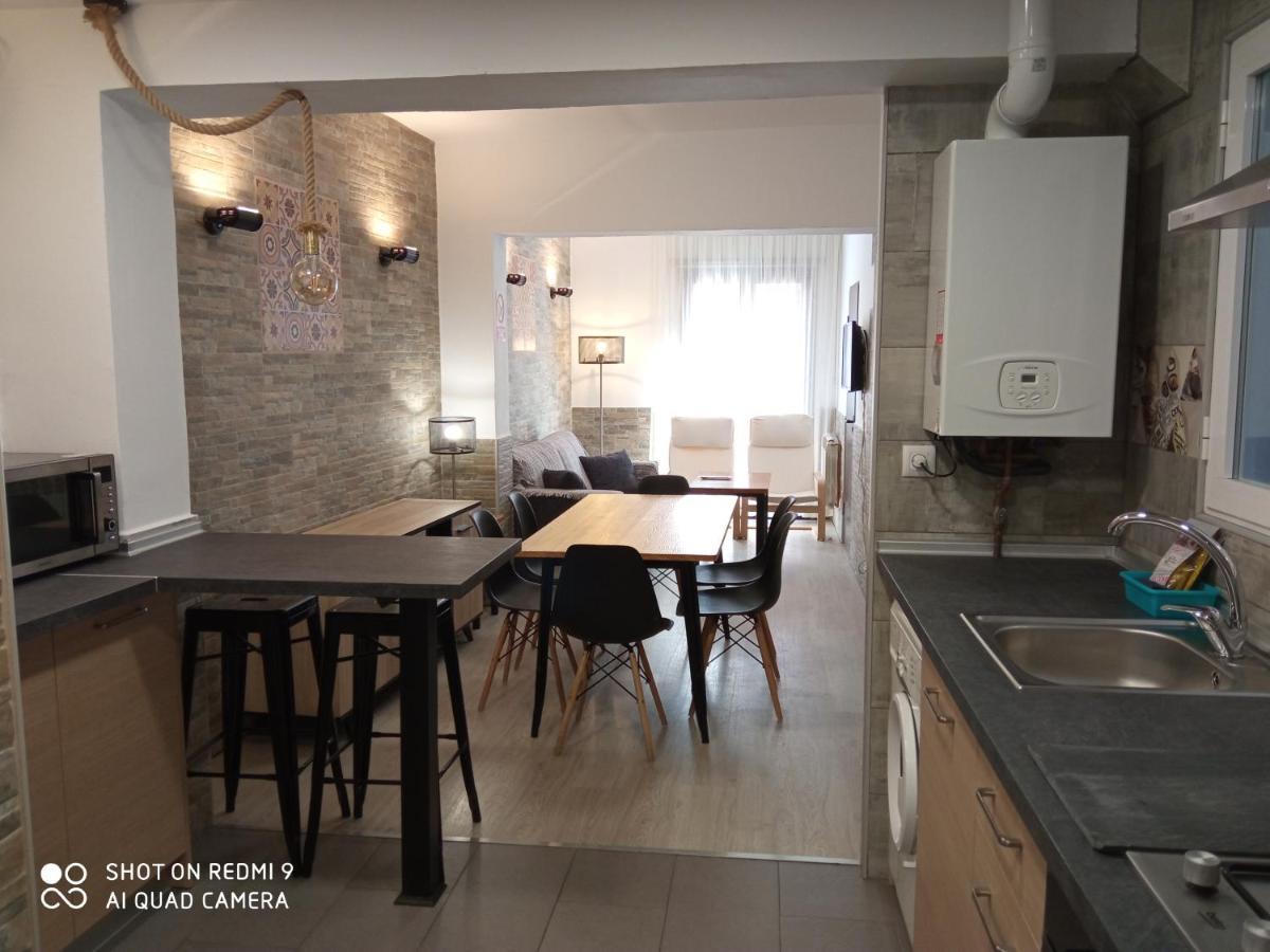 Apartamentos La Casona De Ezcaray Con Terrazas Y Patios Individuales Eksteriør billede