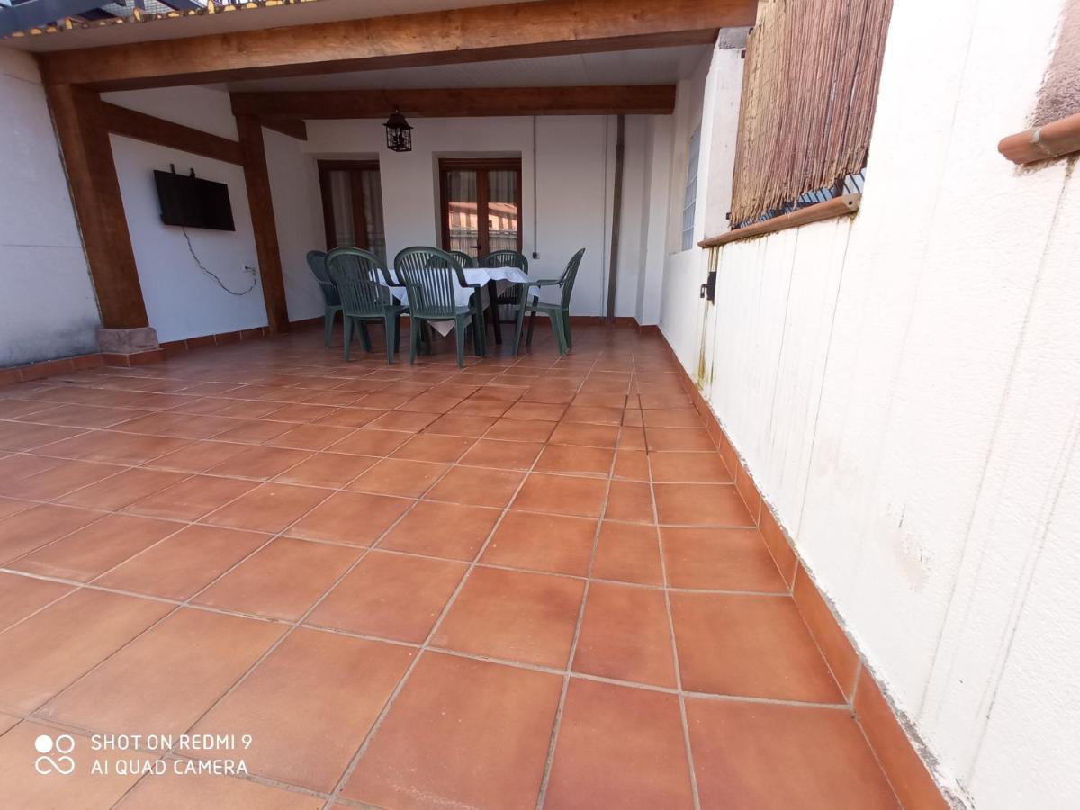 Apartamentos La Casona De Ezcaray Con Terrazas Y Patios Individuales Eksteriør billede